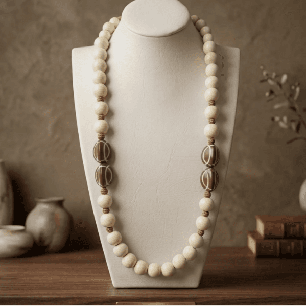 Collar Multicapa Crema