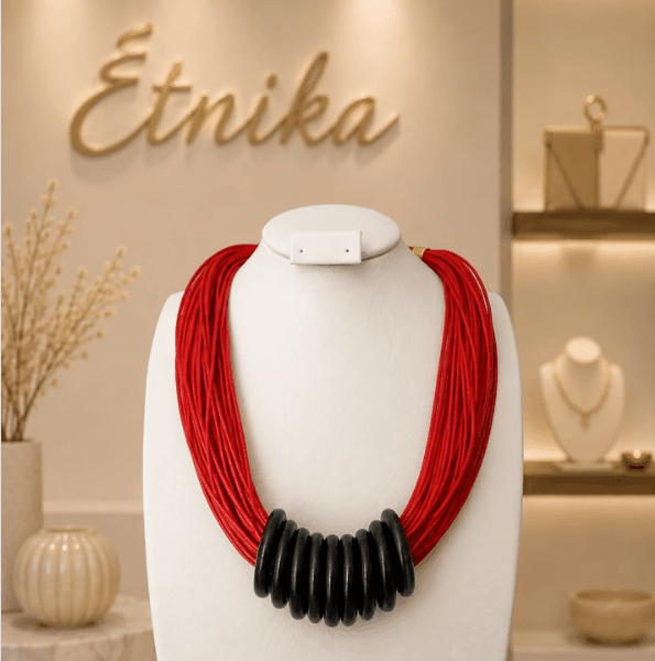 Collar Rojo y Negro