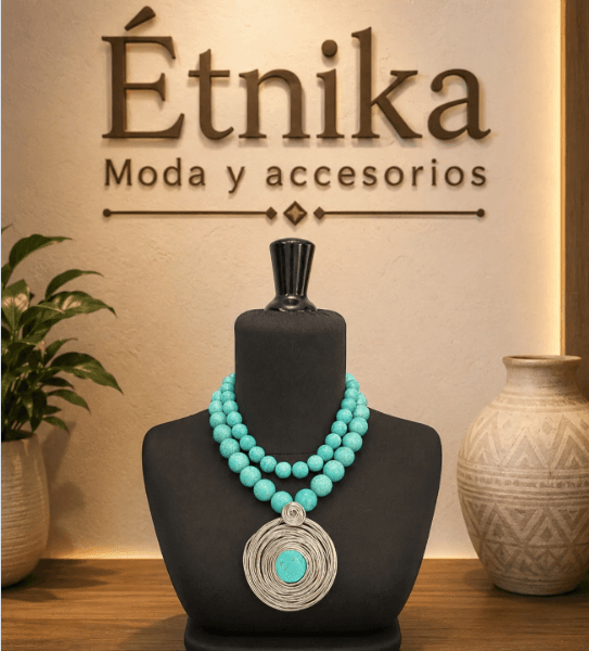 Collar Turquesa con Dije